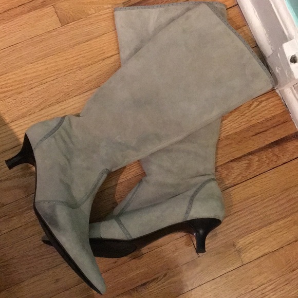 Light grey suede boots - Picture 3 of 8